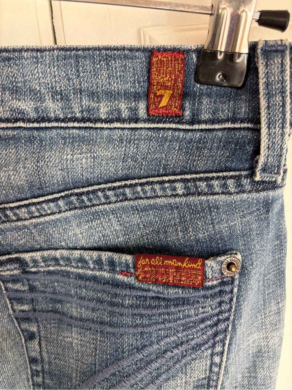 7 For All Mankind Women's Light Blue Dojo Wide Crop Jeans Size 26 - Picture 5 of 6